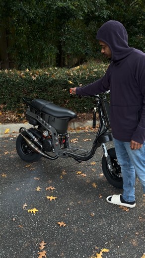 Rodz🧙🏽‍♂️ on Instagram: "Fail🫠😂 • • • #piaggiotyphoon #piaggio #rt70 #70cc #2stroke #scoot #scootlife #bike #rodz #bikelife #stage6 #fail"