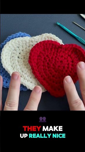 Crochet Heart coasters Perfect for Valentines Day! #crochet #pattern #tutorial