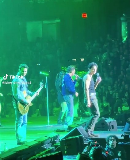@Jonas Brothers #concert #fyp #jonasbrothers #music #greetingsfromyourhometown @Kevin Jonas @joejonas @Nick Jonas