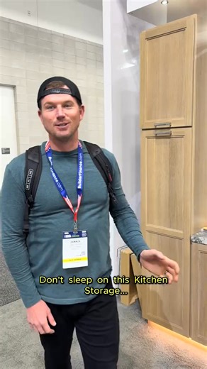 😍 Massive list of Kitchen Selections in my Home Building Checklist at BuilderBrigade.com I have the over fridge stora | Builderbrigade