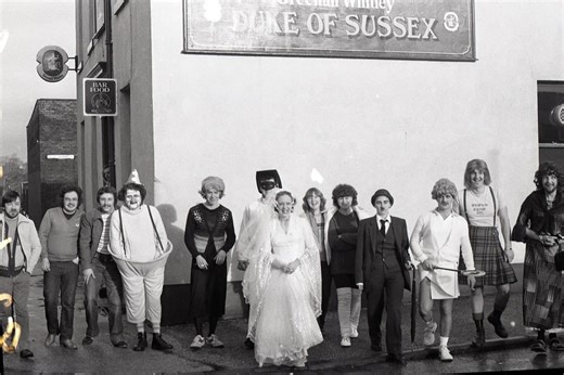 37 legendary retro pictures from1982 during an era you can still remember