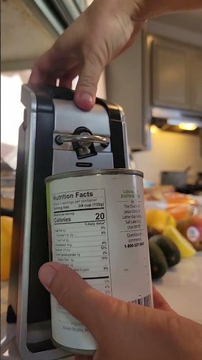 using hamilton beach can opener #hamiltonbeach #canopener #electriccanopener #hamiltonbeachcanopener