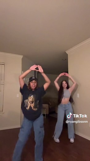 She aint no DIVA🔺💋 #fyp #foryou #dst #theredz #dissstroll #deltasigmatheta