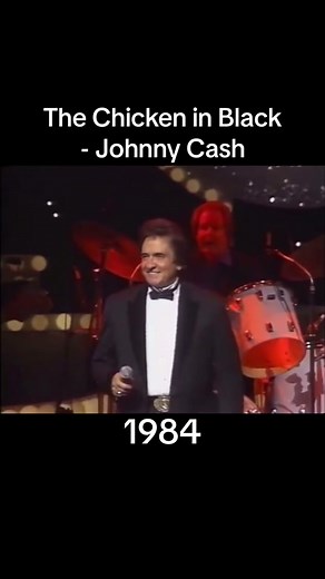 Johnny Cash live on Bob Hope TV Special 1984 #johnnycash #themaninblack #chickeninblack #thechickeninblack #bobhope #country #countrymusic #funny #jokes