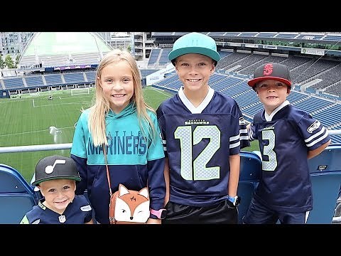 🏈FIRST NFL STADIUM TOUR 🏈 Touring Seattle Seahawks CenturyLink Field