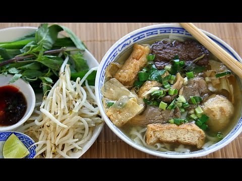 VEGAN PHO - PHỞ CHAY | Helen's Recipes