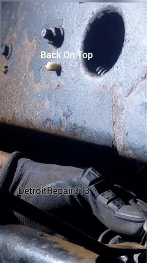 Fuel Filter:Removal 95 Ford pt.2