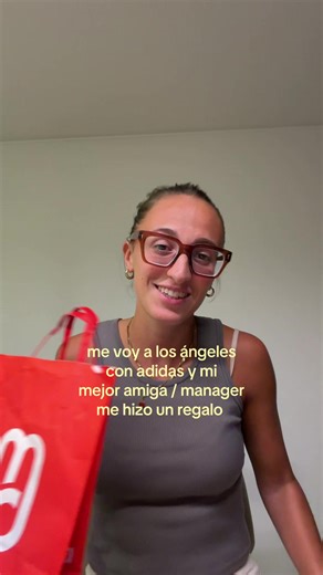 Mis Aventuras en Los Ángeles con Adidas y Amiga
