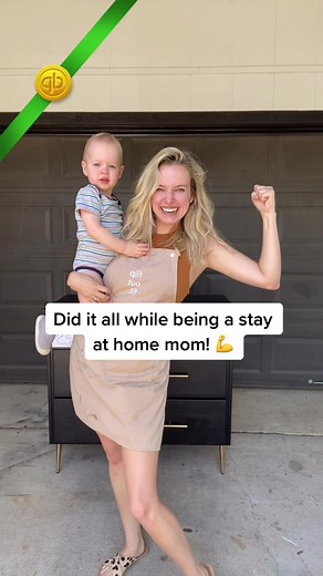 #ad WAHM life isn’t always easy, but it’s always an adventure as a small business owner and mom! What’s your #QuickBooksVictoryPose @quickbooks