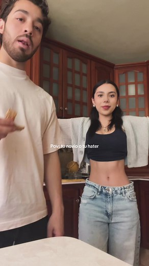 ¿Tu novio o tu hater? POV con quesadillas