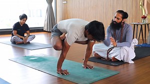 20K views · 1.2K reactions | ADVANCED YOGA ASANA PRACTICE . PADMA BAKASANA / LOTUS CRANE POSE . STEP BY STEP TRAINING FOR LOTUS CRANE POSE #yoga #yogapractice #pranayama #breathingtechniques #PadmaBakasana #LotusCranePose #AksharYoga Grand Master Akshar | Akshar Yoga | Facebook