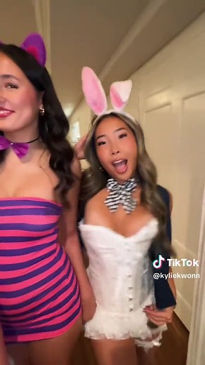 Alice in Wonderland: Magical White Rabbit Costume Ideas