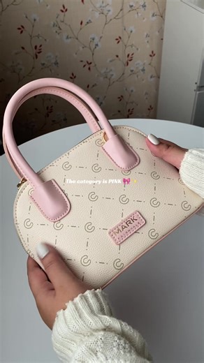 Chic Pink Bags: Embrace the Pink Trend