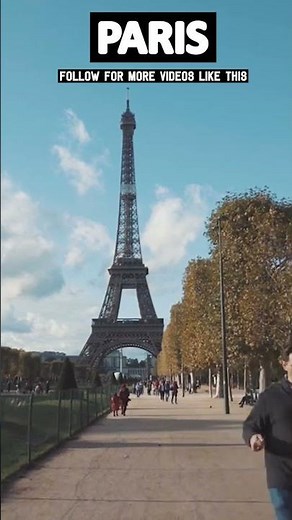 Walking to the Eiffel Tower is AMAZING!