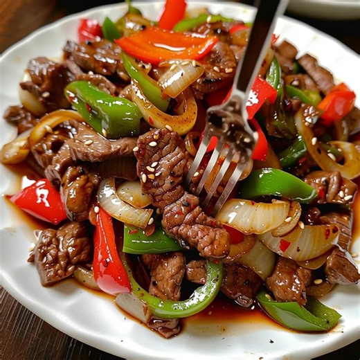 Pepper Steak aux Poivrons et Oignons 🫑🍖🧅😍 .... 𝐋𝐚 𝐫𝐞𝐜𝐞𝐭𝐭𝐞 𝐜𝐨𝐦𝐩𝐥è𝐭𝐞 👇👇👇 | Recettes faciles