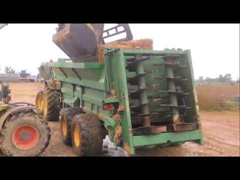 Bunning manure spreaders are great for Straw bedding.