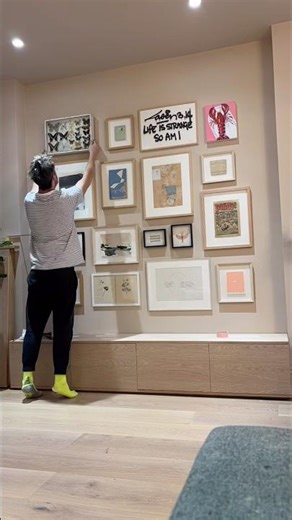 How to (Hanging a frame wall) #beforeandafter #howto