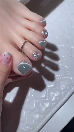 ရန်ကုန်လက်သည်းဆိုင် အထူးဒီဇိုင်းများ