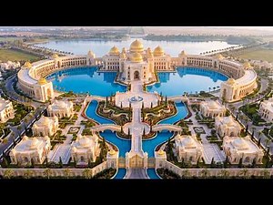 🏛️ Inside a $16 Billion Royal Crescent Palace Unlike Anything on Earth