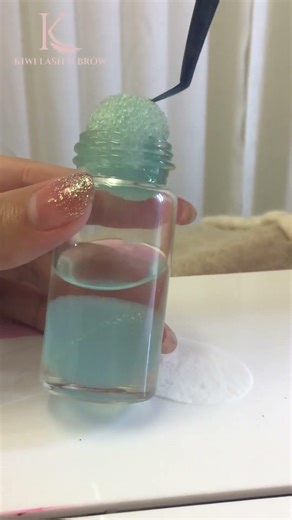 How to clean tweezers properly