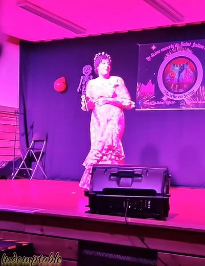 56 reactions · 28 shares | Olà ! Premier jet d' "Indomptable" hier sur la scène de Moselle en Scène -Officiel- !!! Merci beaucoup ! Tellement d'émotions de pouvoir vous présenter mes compositions ❤️ C'est tellement fort de les partager avec vous et de vous voir les découvrir de l'autre côté de la scène 殺 | Pixie Sol | Facebook