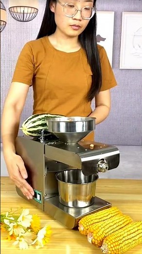 "Mini Oil Extractor Machine! 🛢️ | Now extract oil at home - Peanut"