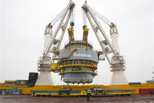 Heavy Lift Mast Crane