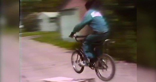 1976: Knievel inspires Hoosier boy’s daring trash can jump