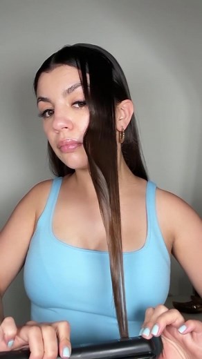 Cute Hair Hacks: Crimp Your Hair with a Straightener