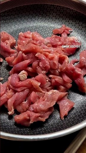 Schweinegeschnetzeltes a la Manusch!!! #mega #food #cooking #foodie #tomato