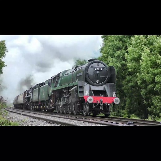 BR Standard Class 9F - 92214 - BR Standard Class 7 - 70013 - 'Oliver Cromwell' - GCR #steam