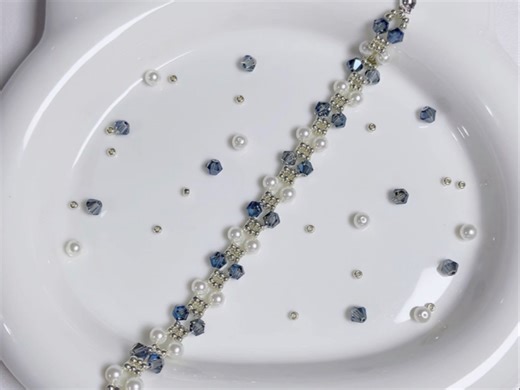 入门级的串珠手链教程来啦