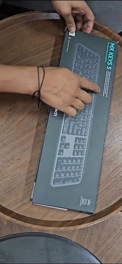 Wireless, Good battery, 3 device connection, soft keys, fast writing support