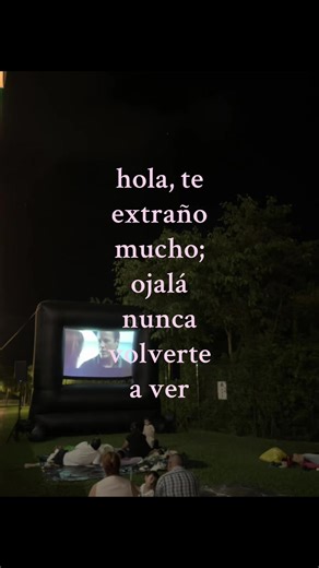 JAJAJAJJA te extraño dice la niña toda mensa