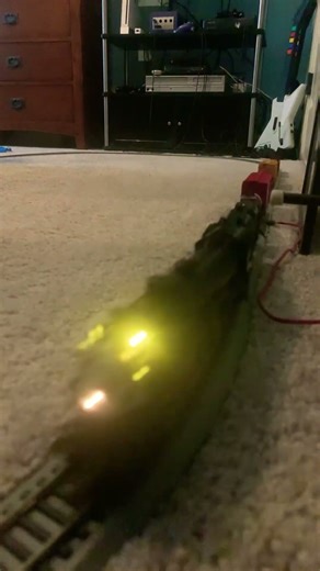 Athearn HO Scale Southern Pacific 4355 Pulling a Freight Train #trains #modeltrains #freighttrain