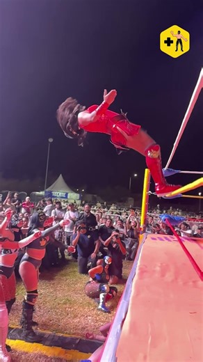 Así voló Lady Wind en la función de #DTU #FiestasdeAbril #Tampico