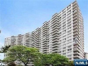 2100 Linwood Ave 10K #10K, Fort Lee, NJ 07024 - MLS 25020884 - Coldwell Banker