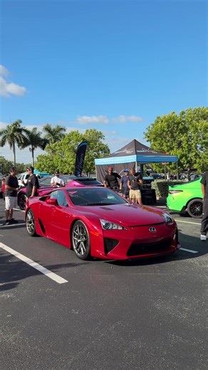 Lexus LFA V10 Engine Sound in Miami