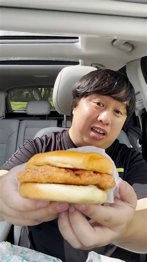 9.4K views · 187 reactions | Trying Popeyes Fish Sandwich for a Food Review! How does it taste? #popeyes #fastfood #fastfoodreview #mukbang #mukbangeatingshow #foodreview #foodcritic #waynedang | Wayne Dang | Facebook