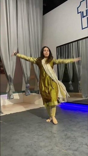 Mere Wargi | Giddha Dance Performance | Surjit Bindrakhiya Punjabi Song | Traditional Vibes #dance