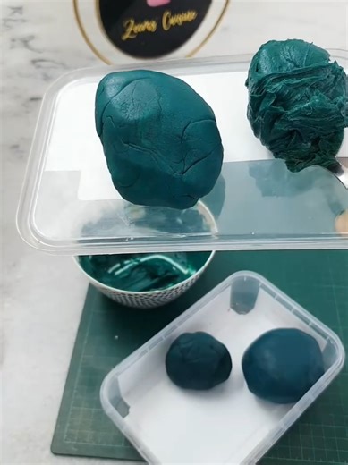 Simple and stunning effortless cake designs for Every occasion 🥰🎂 Follow me #golive #traditional #histoire #marketingtips #creatorsearchinsights #cakelove #cakedecorating #share #loveyou #businessgrowth