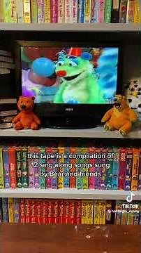 bear in the big blue house Singing with bear and friend VHS