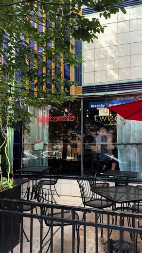 Found the BEST Bloody Mary in Chicago at📍Tweet / Big Chicks Uptown #chicagobrunch #bloodymary #chicagofoodie #chicagorestaurants #uptown