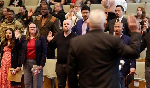 34 people from 18 countries become U.S. citizens in Syracuse