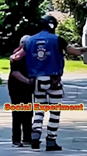 Social Experiment 🔬❤️#tiktok #socialexperiment #fyp #kindness #respect