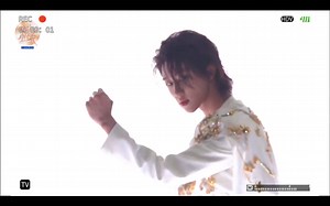 2021金唱片小八solo舞台&练习室，一整个大着迷！连看三遍，走起💚😉👍🏻