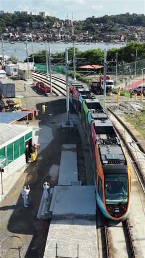 SALVADOR LIGHT RAIL - Assisted operation has begun