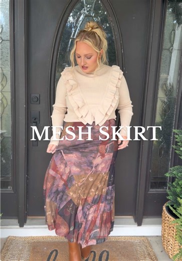It’s so unique!! #skirt #meshskirt #tiktokshopcreatorpicks #midsize #curvyfashion