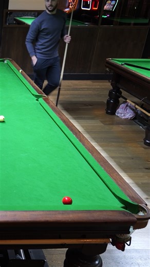 A legend meets the Jambos! Alan McManus headed to The Ballroom in Edinburgh for a snooker battle with Scotland’s league leaders ahead of the Scottish Open this month. See the winner in our full YouTube feature! | WST