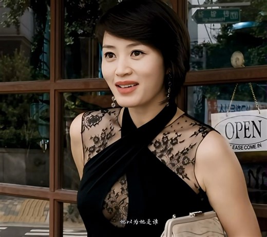 Nhớ năm đó xem “Toà Án Vị Thành Niên” xong mê cô Kim Hyesoo như điếu đổ á. Người gì đâu mà vừa đẹp, vừa sexy, vừa diễn hay lại còn vai gì cũng cân được. Mê vãi òooo 🫣 | Page Đu Mỹ Nữ